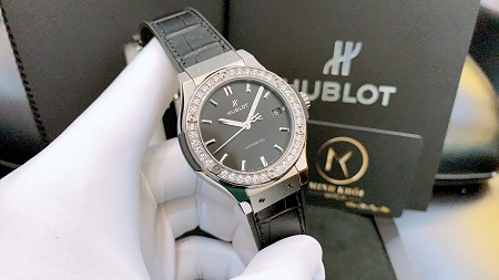 Đồng hồ Hublot 565.NX.1470.LR.1204